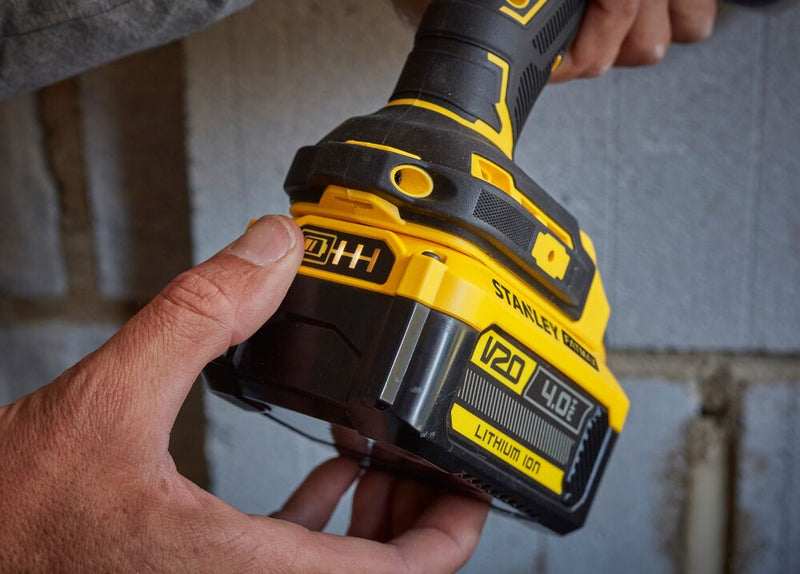 18V/2x4Ah FATMAX Akku-Schlagbohrschrauber (STANLEY SFMCD715M2K-QW)