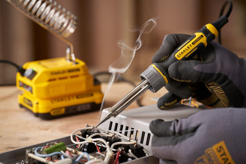 18V FATMAX Multi-Cutter Cordless Multifunction Tool (STANLEY SFMCE510B-XJ)