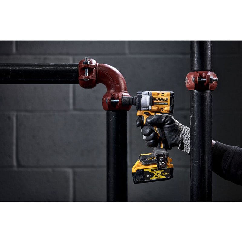 18V cordless impact wrench, 1/2", 406Nm - Basic - (DeWALT DCF921NT-XJ)