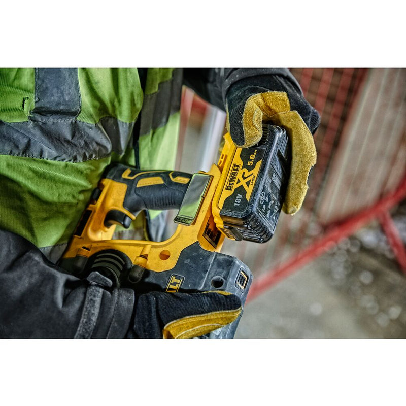 18V/5Ah SDS-plus cordless combination hammer 24mm (brushless), 2.1J, SSBF (DeWALT DCH274P2T-QW)