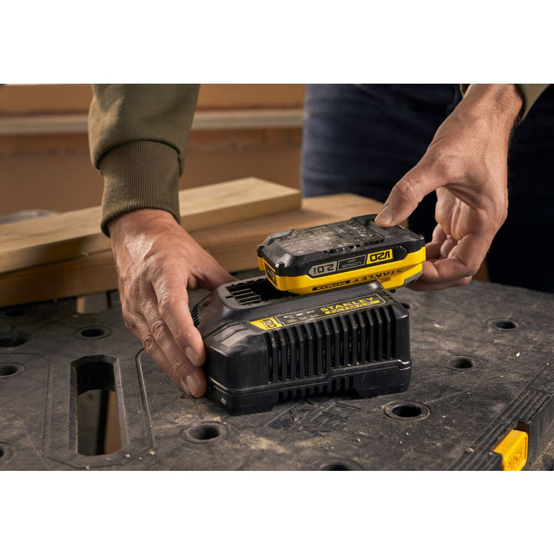 18V/2x2Ah FATMAX V20 Starter Kit, Adapter, Charger (STANLEY SFMCB12D2-QW)