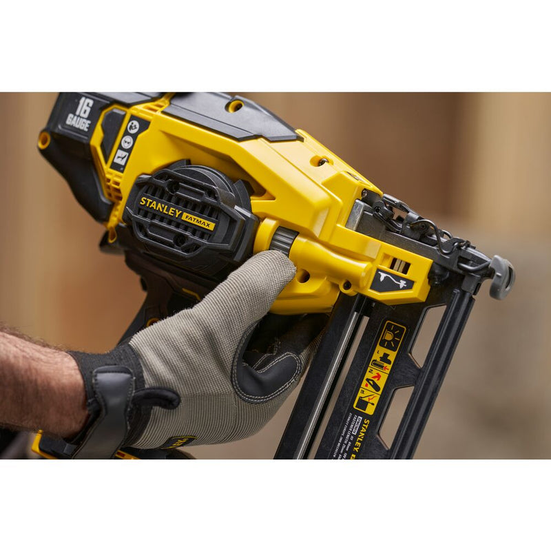 18V cordless nailer 16Ga pins - Basic (STANLEY SFMCN616B-XJ)