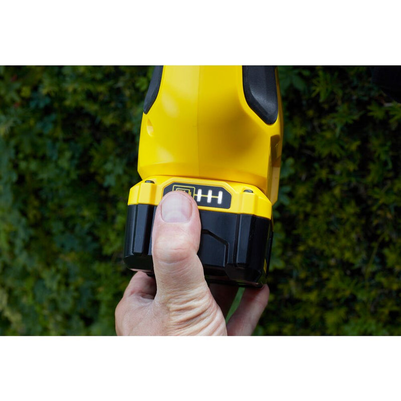 Taille-haie à batterie 18V/4,0Ah 45 cm (STANLEY SFMCPH845M1-QW)