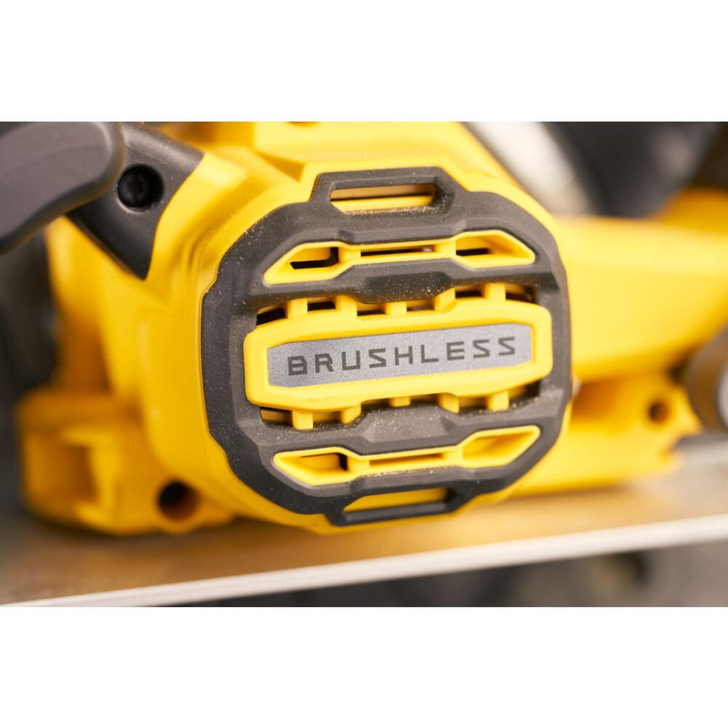 18 Volt / 2x1.5 Ah Cordless Drill (Brushless) (DCD777S2T-QW)