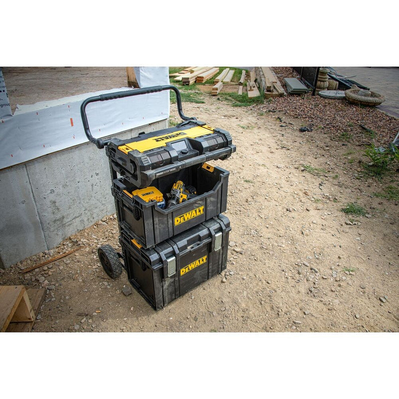 Radio à batterie IP54 DAB+, Bluetooth FM stéréo 40W (DeWALT DWST1-75659-QW)