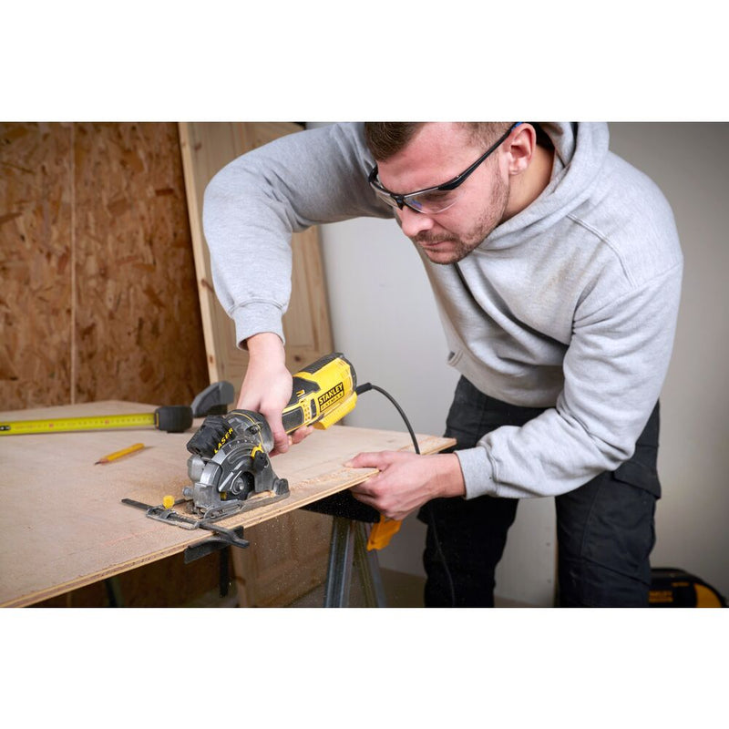 650W/220V Ø89mm FATMAX compact circular saw, case (STANLEY FME380K-QS)