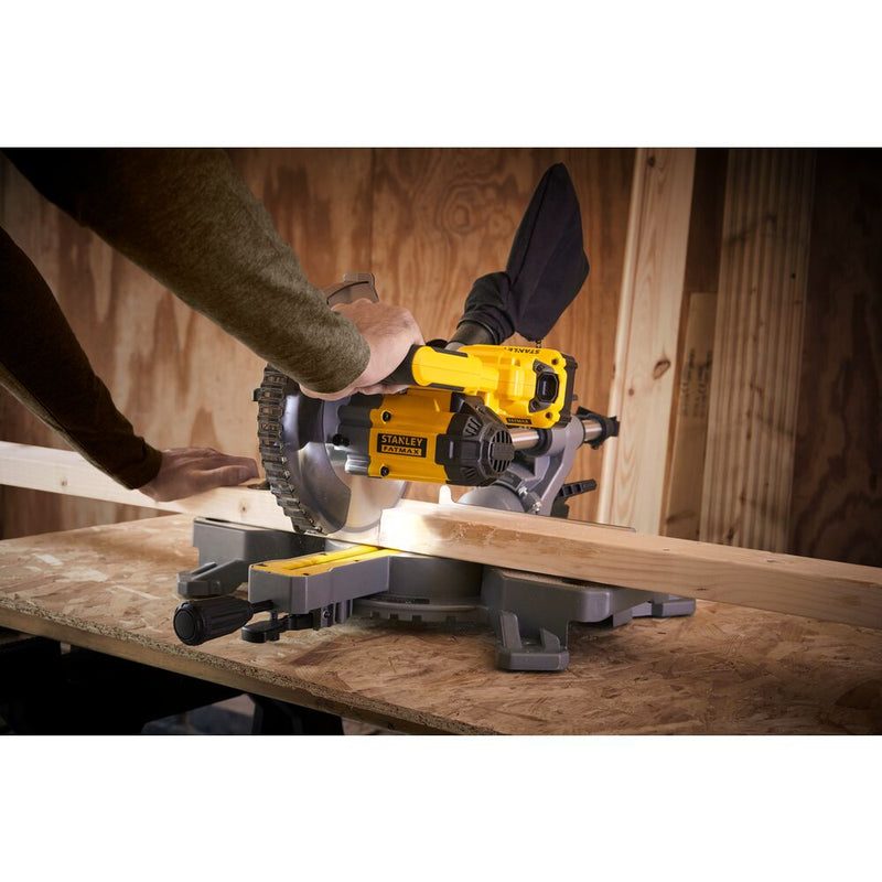 18V/4Ah FATMAX V20 cordless panel saw Ø190 (STANLEY SFMCS701M1-QW)